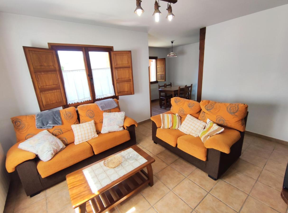 La Huertona Villa Pesaguero-La Parte Exteriör bild