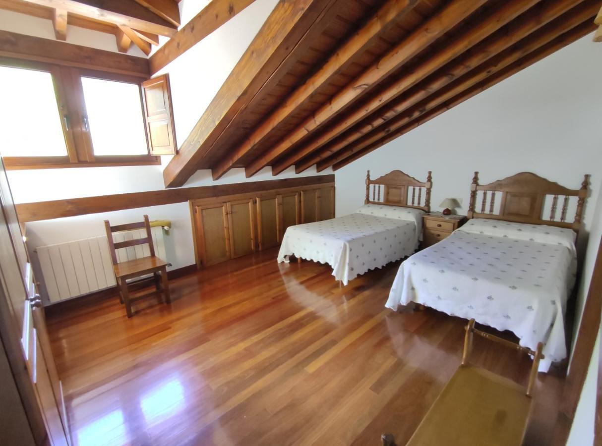 La Huertona Villa Pesaguero-La Parte Exteriör bild
