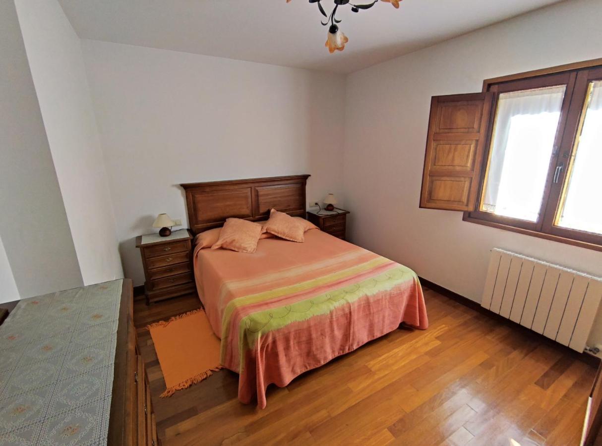 La Huertona Villa Pesaguero-La Parte Exteriör bild